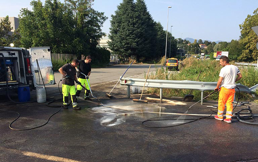 Servizio di ripristino della sicurezza stradale dopo un incidente